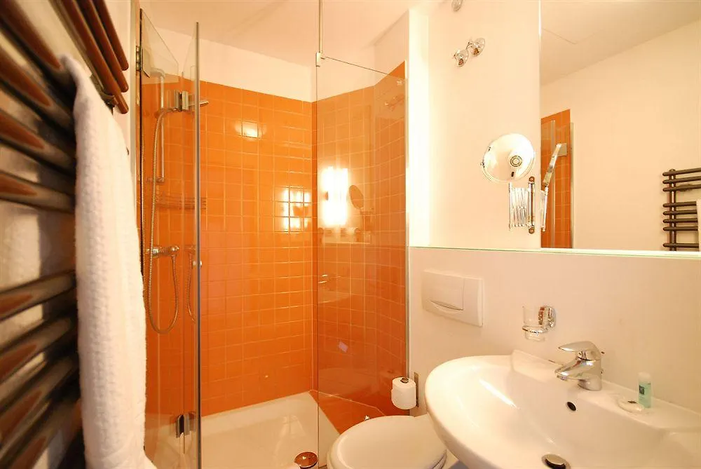 Arte Luise Kunsthotel Berlín 3*,